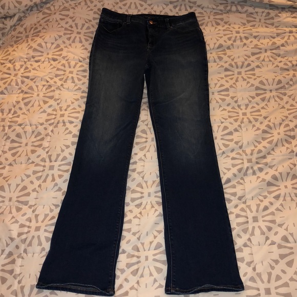 💙👖Chico’s Lifting Straight Leg Jean 💙 - Picture 2 of 5